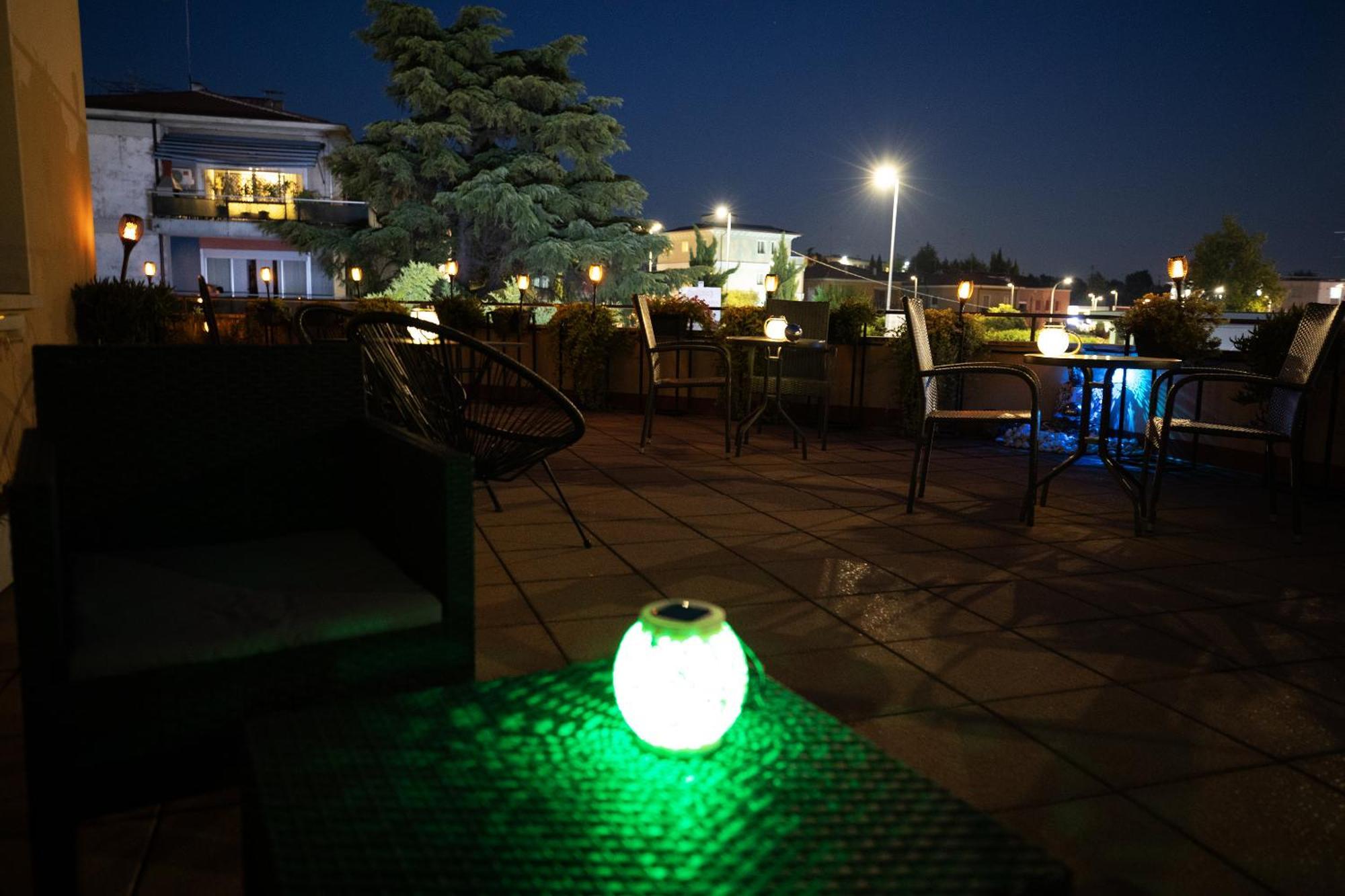 Bru Rooms Peschiera del Garda Luaran gambar