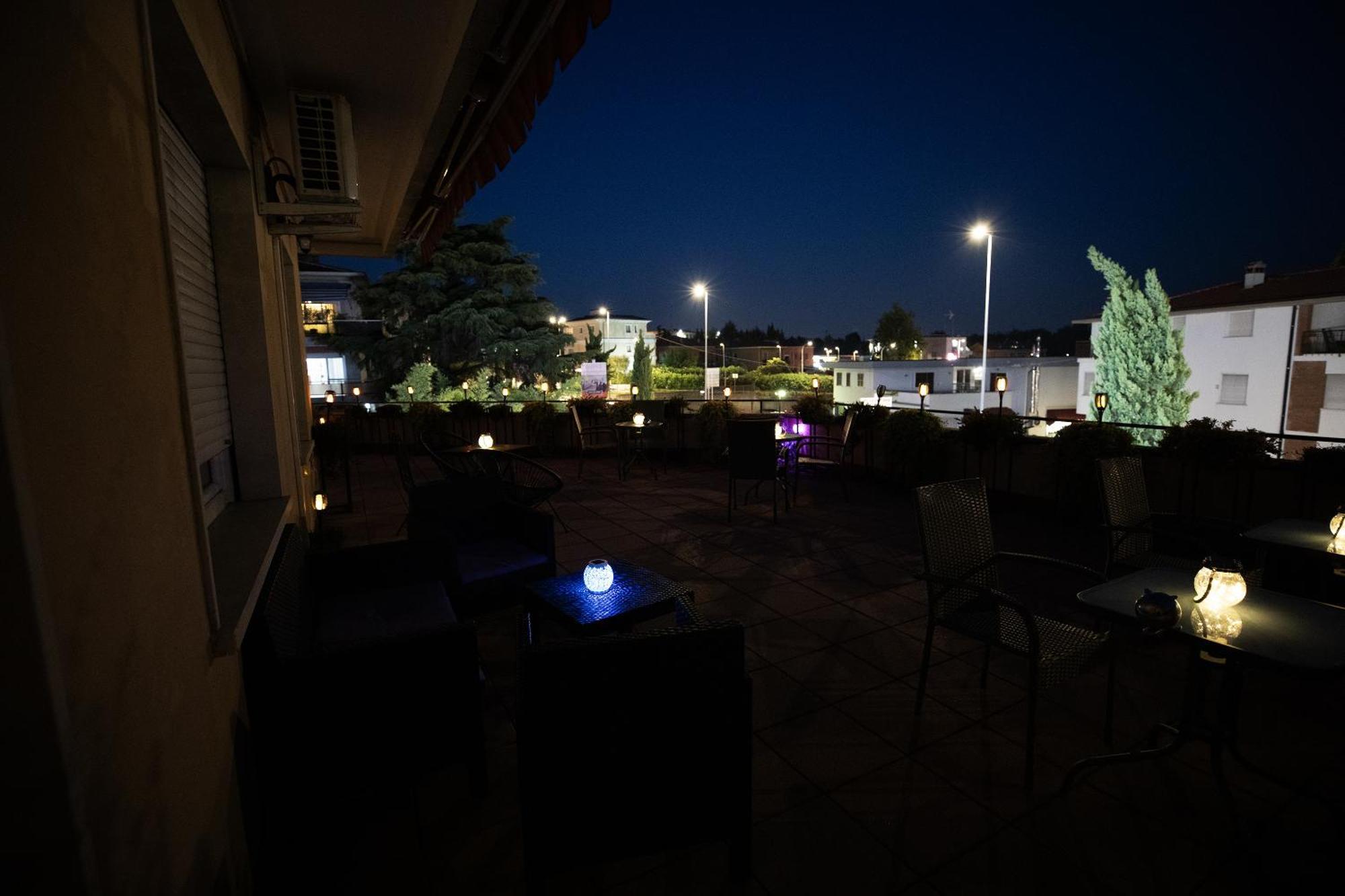 Bru Rooms Peschiera del Garda Luaran gambar