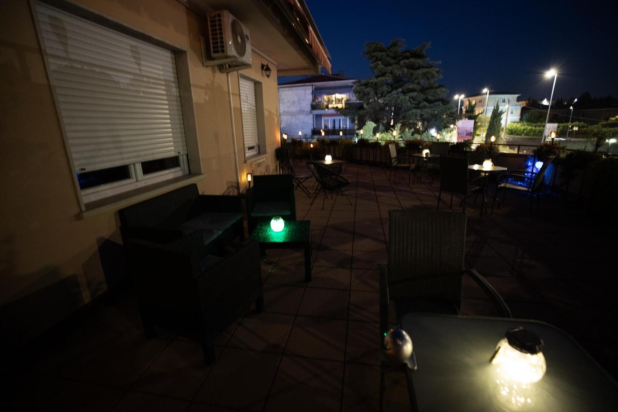 Bru Rooms Peschiera del Garda Luaran gambar