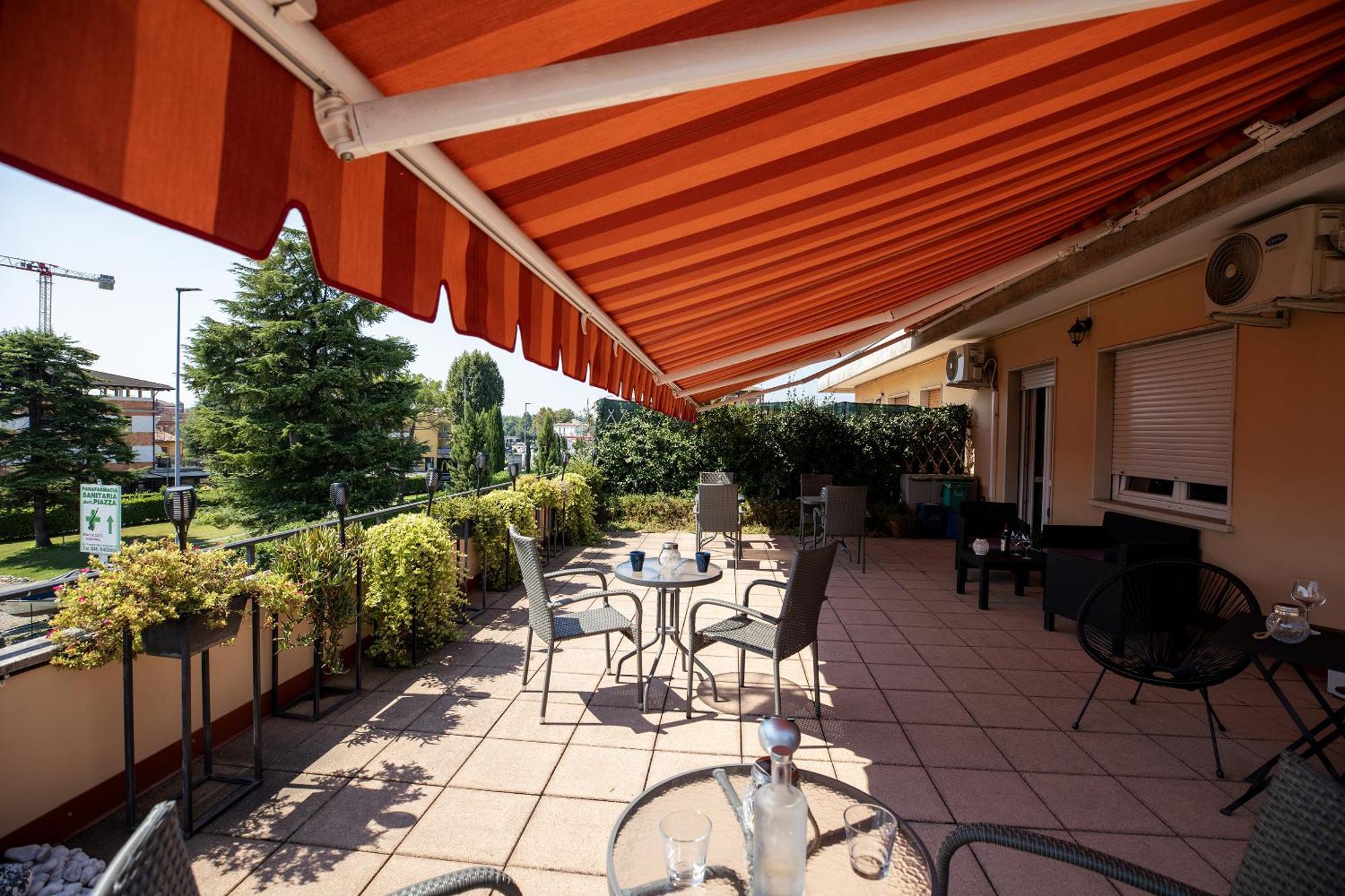 Bru Rooms Peschiera del Garda Luaran gambar