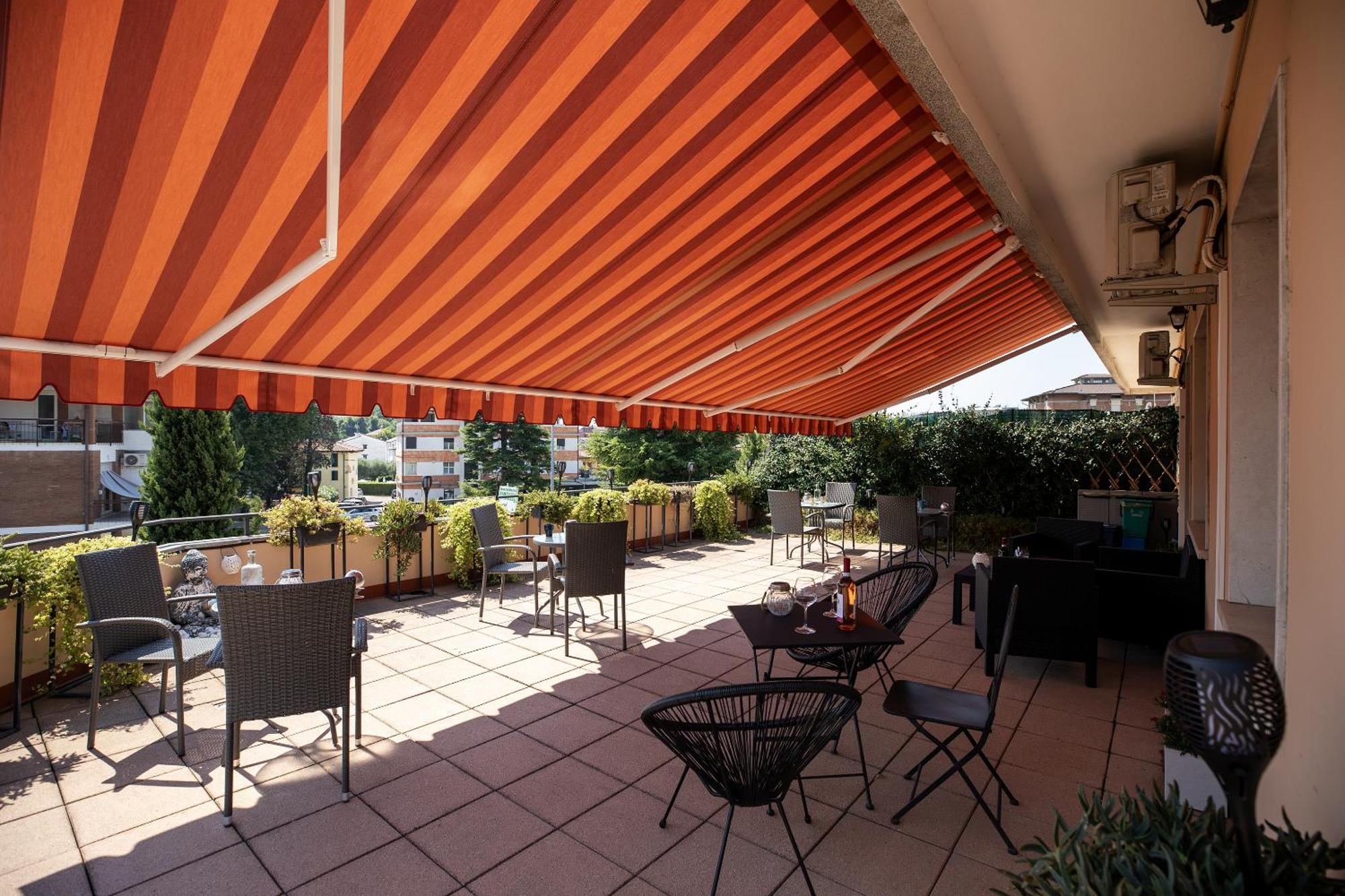 Bru Rooms Peschiera del Garda Luaran gambar